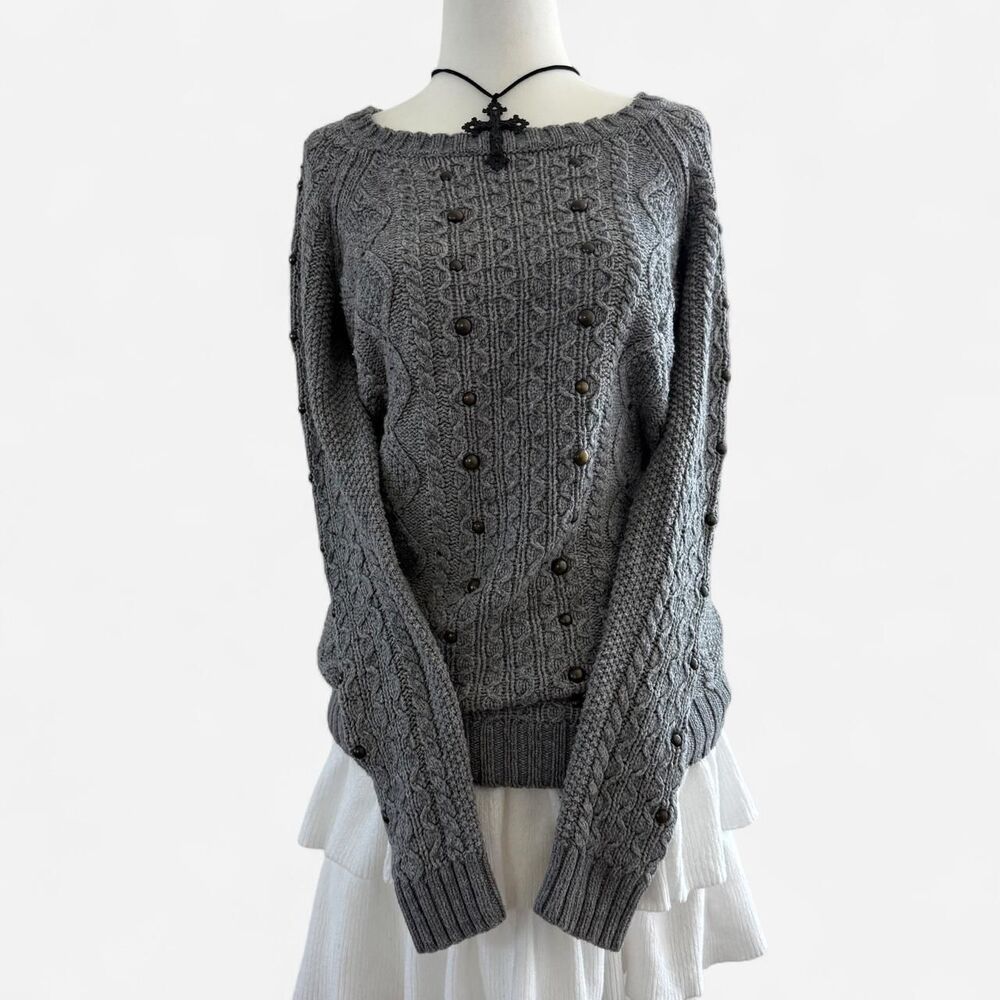 Vintage Y2k American Eagle Grey Studded Long Sleeved Cable Knit Sweater